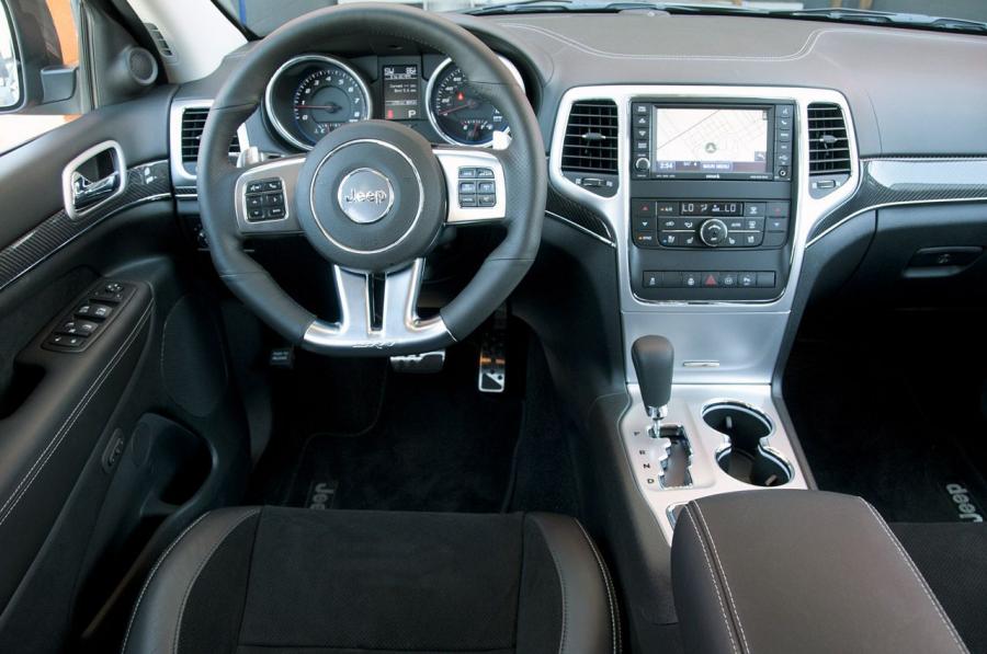  Jeep Grand Cherokee SRT8 2012 года  (фото 174 из 186)